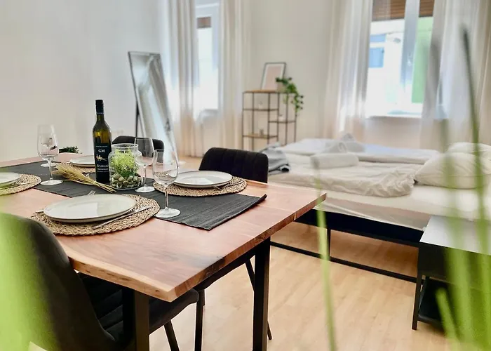 Comfy - Self Check-in Lägenhet Graz