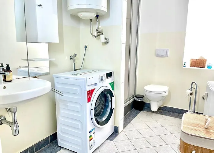 Апартаменти Comfy - Self Check-in Грац